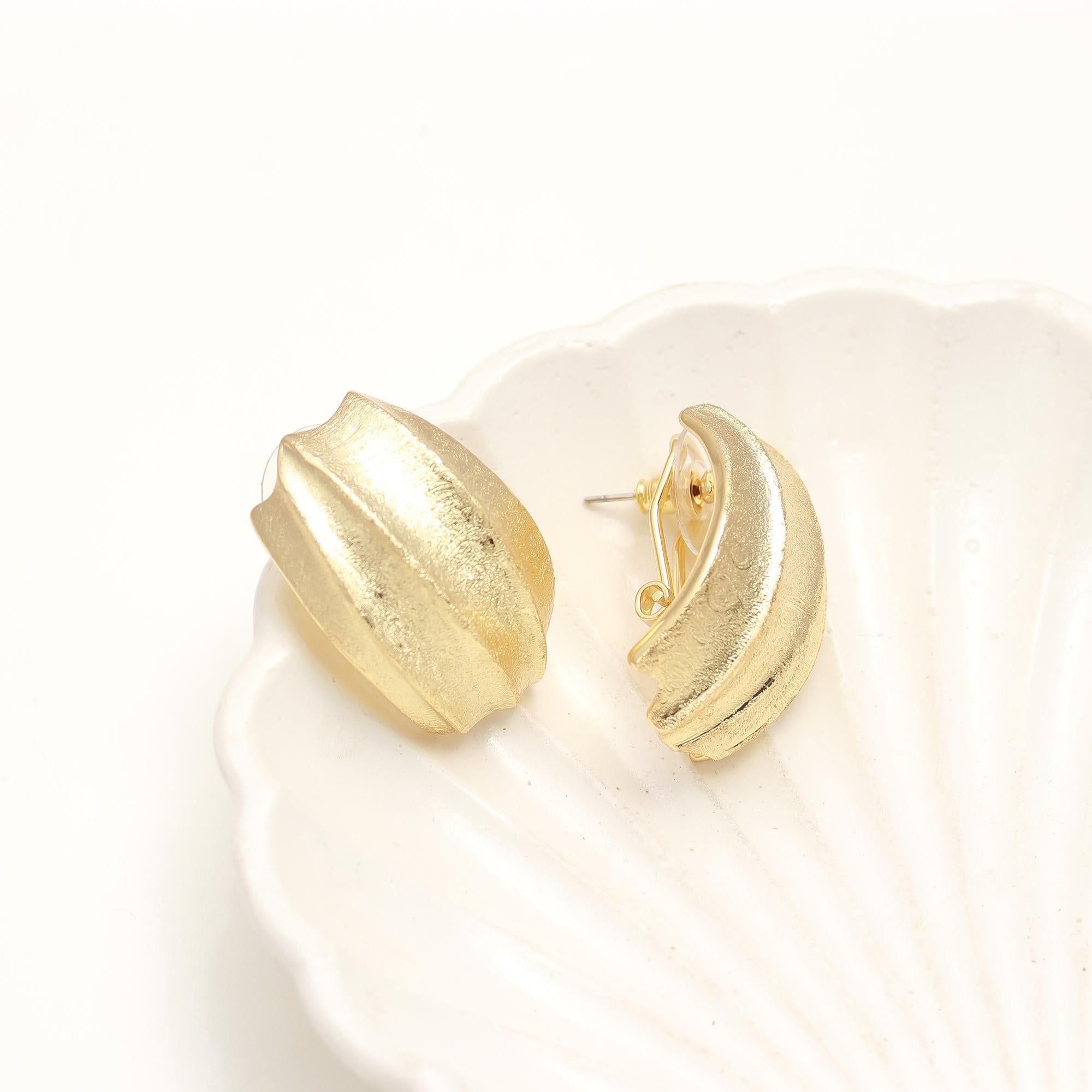 Golden Shell Studs