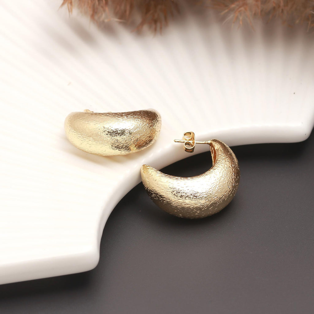Luna Curve Studs