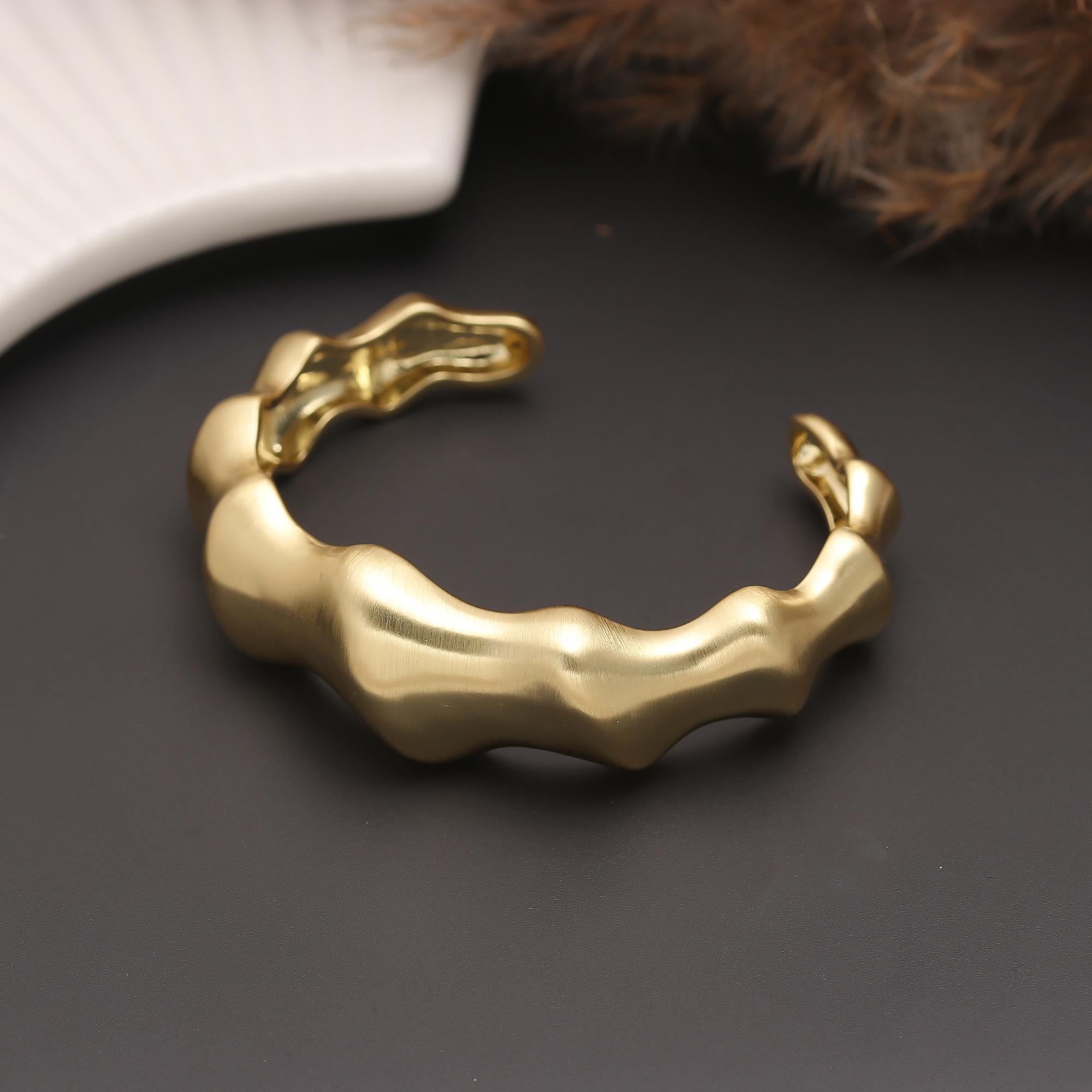 Molten Flow Cuff