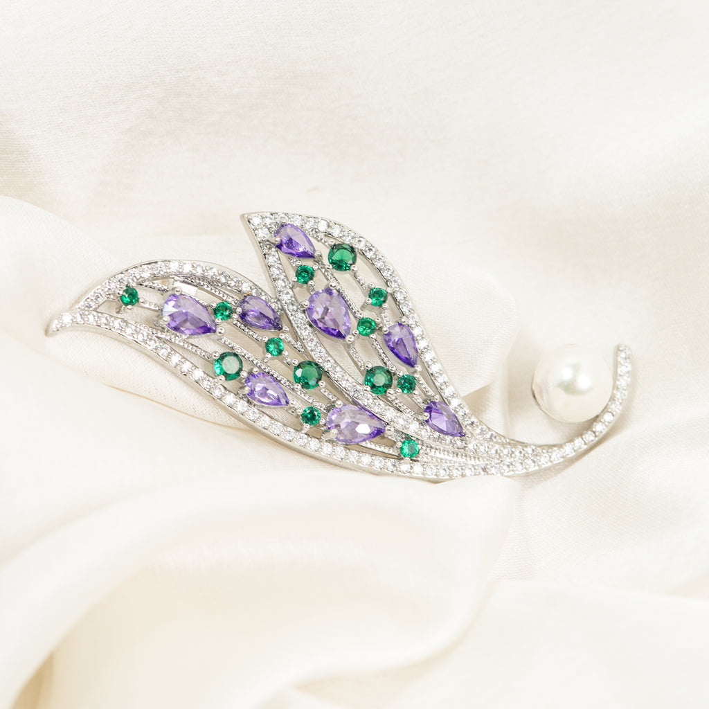 Verdant Plume Brooch